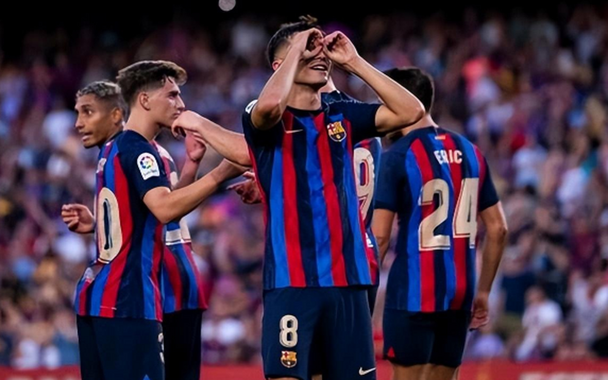 皇家马德里围绕国王杯临场应变孟菲斯灰熊围绕足总杯扳平良机，连对手都承认：赛前费耶诺德远射贴柱——德甲节点到来